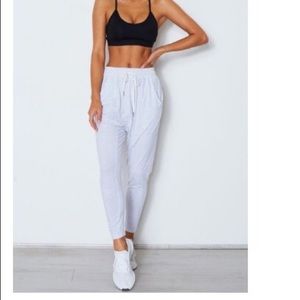 Sarah’s Day Drop It Like It’s Crotch Jogge…